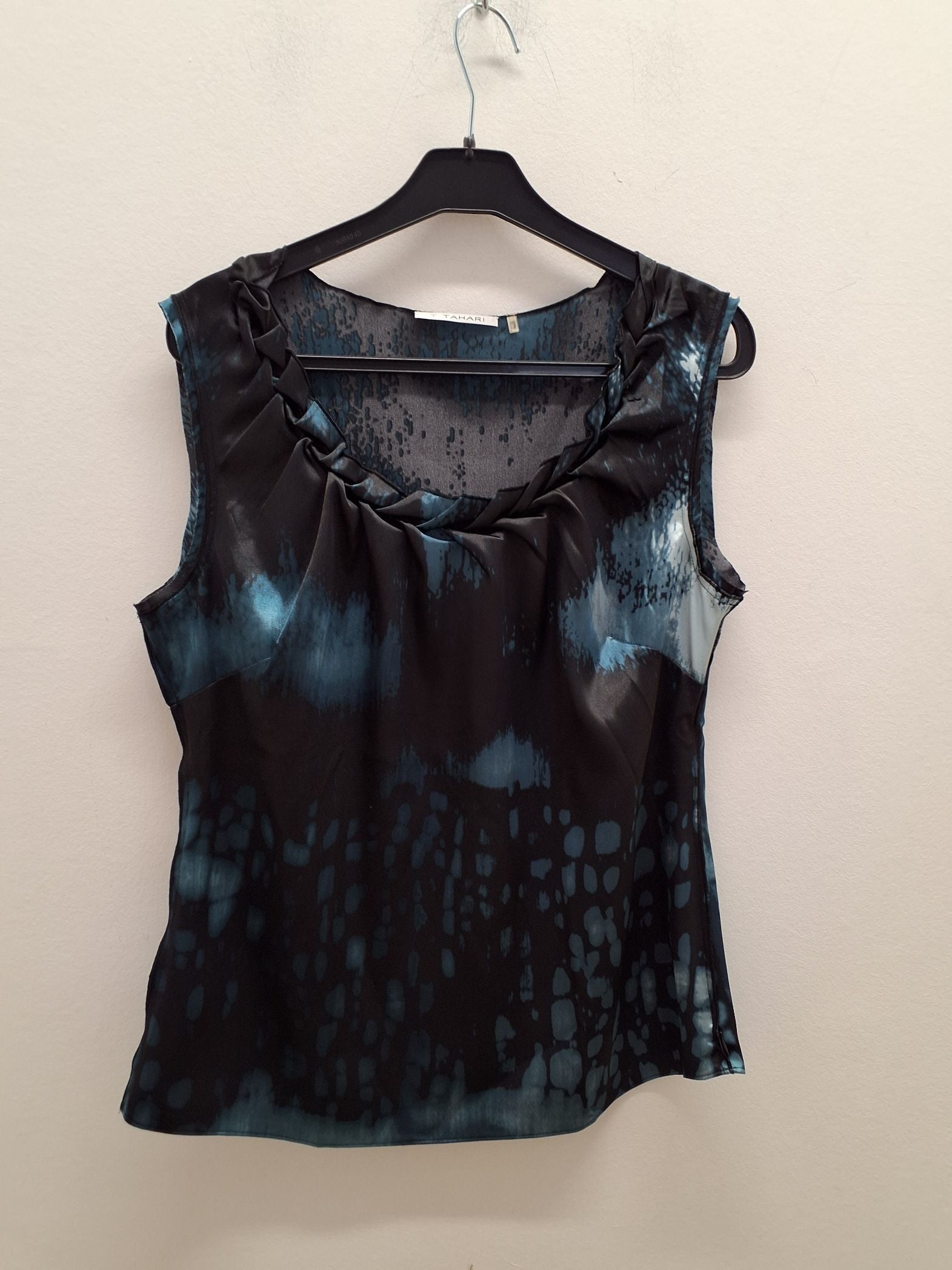 Tahari Top